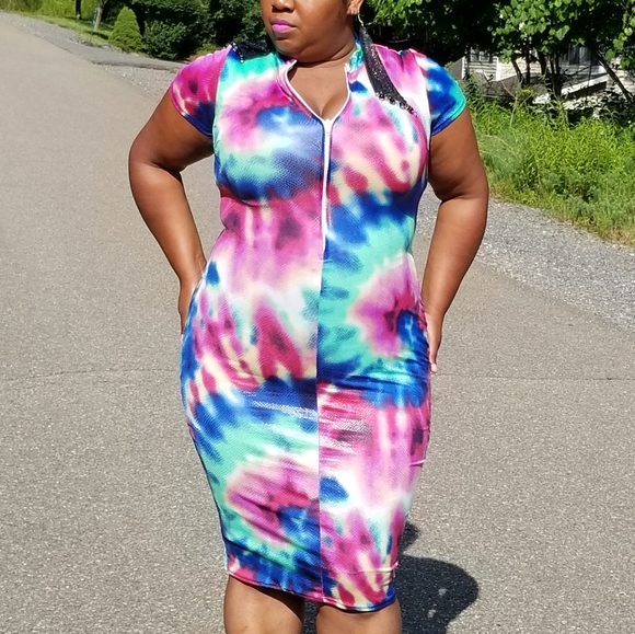 Dress - Picture 1 of 5